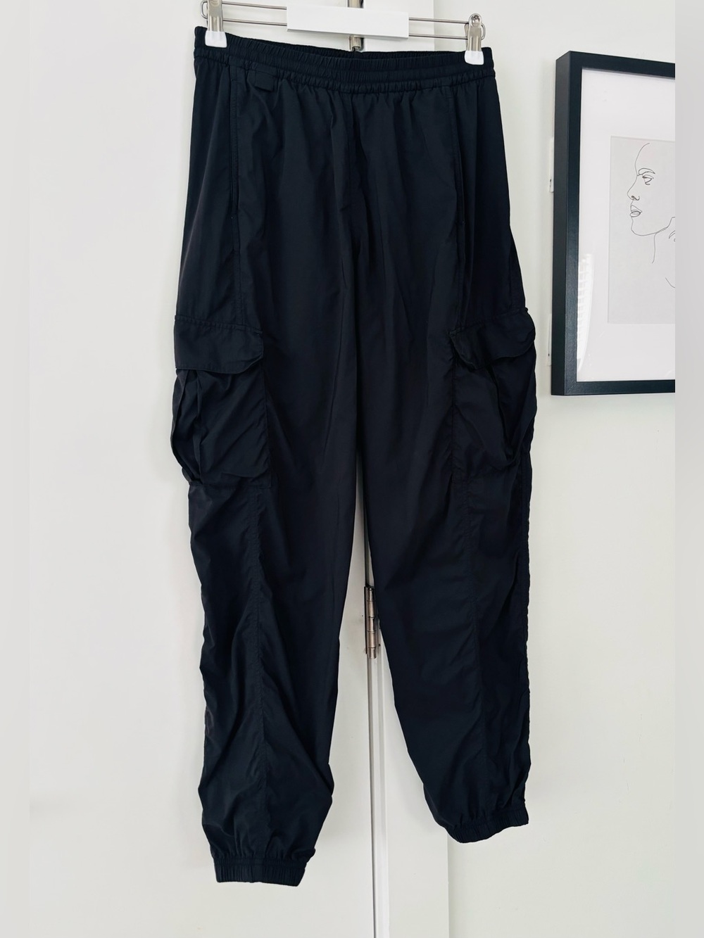 Lululemon womens dance studio cargo jogger in black size 6